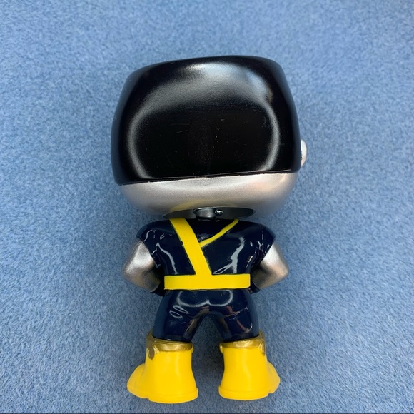 Funko POP Marvel Deadpool Vinyl Bobble-Head Colossus #316 Vaulted - Picture 6 of 6